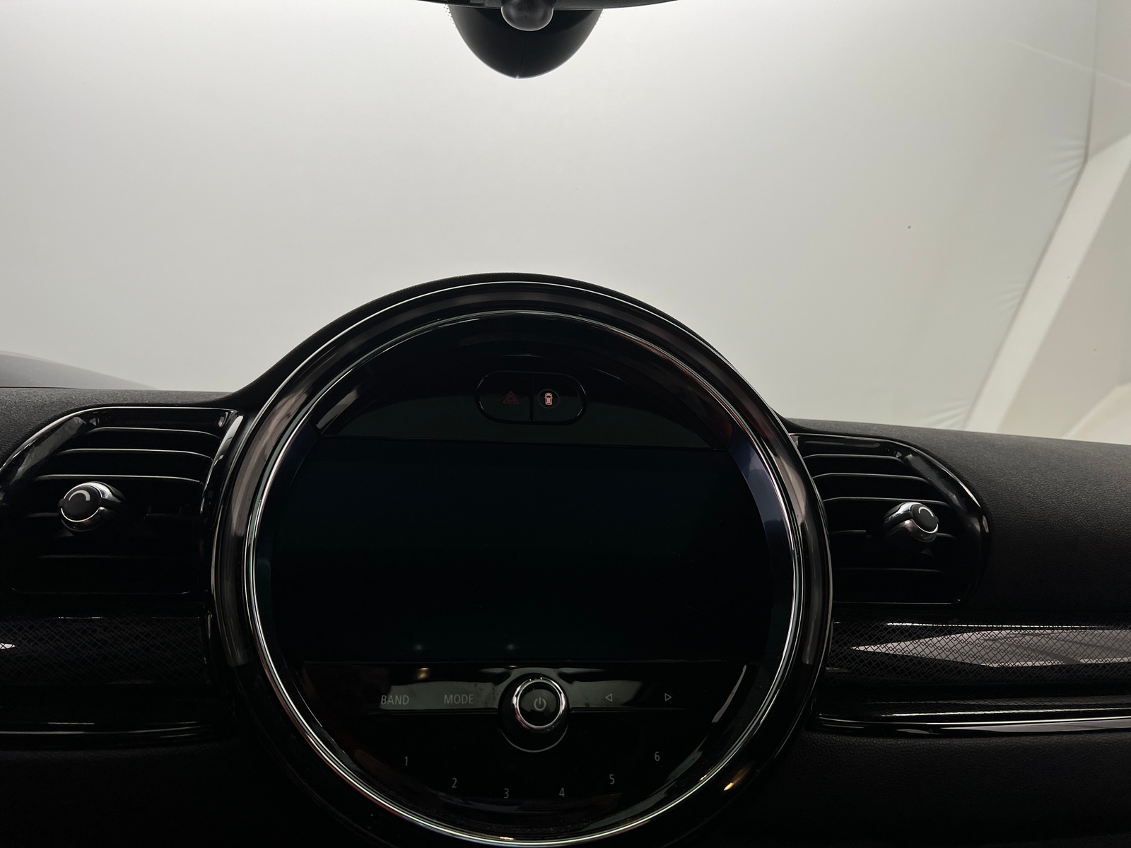 Thumbnail: 2022 MINI Cooper Clubman - 4