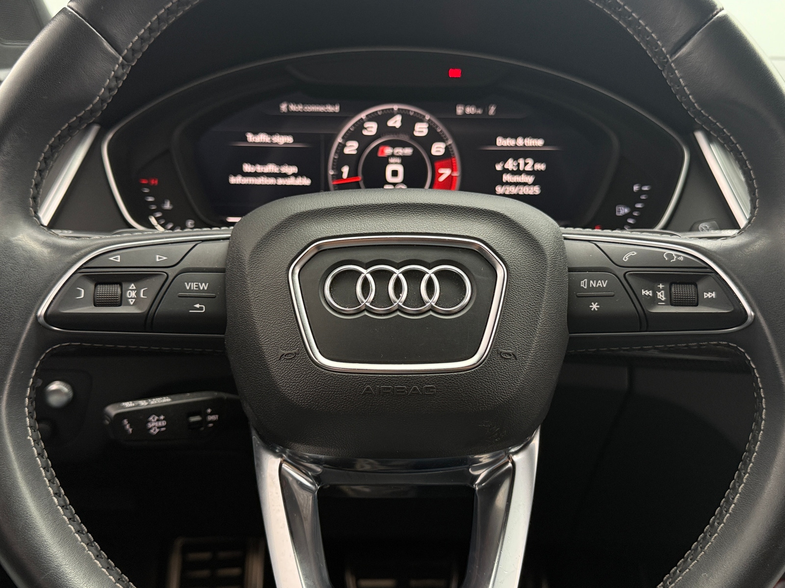 Thumbnail: 2019 Audi SQ5 - 4