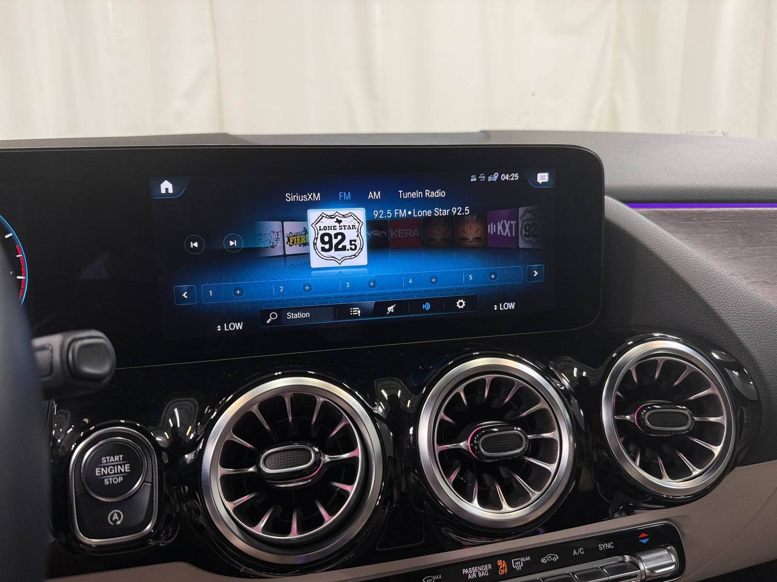 Thumbnail: 2023 Mercedes-Benz GLA - 4