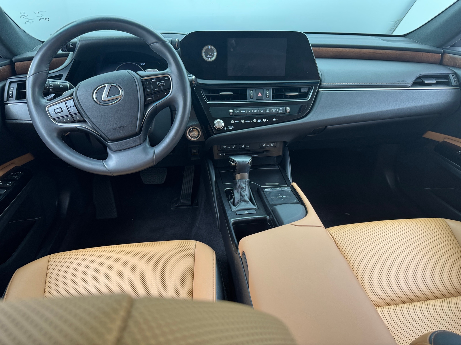 Thumbnail: 2022 Lexus ES - 2