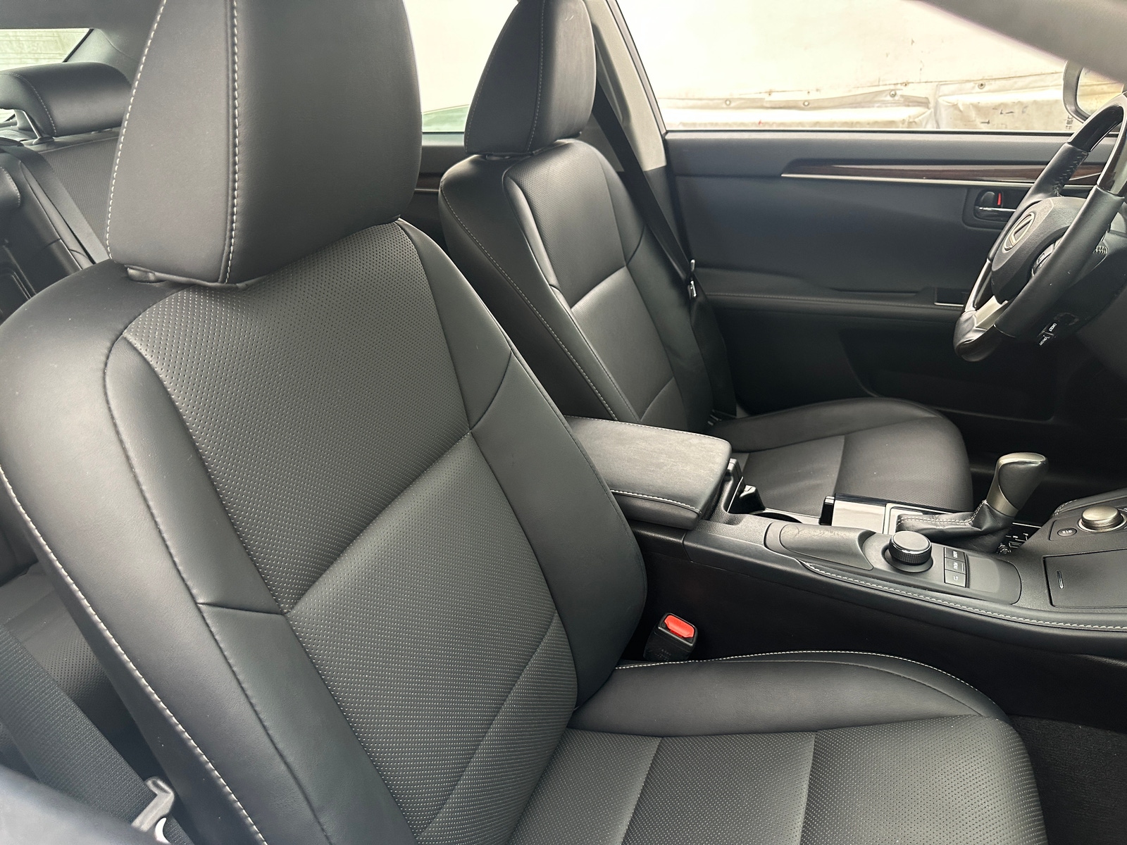 Thumbnail: 2018 Lexus ES - 2