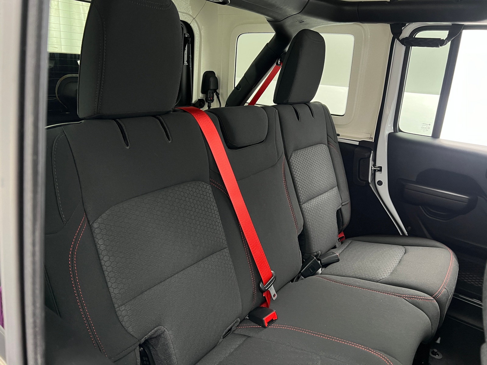 Thumbnail: 2020 Jeep Wrangler - 6