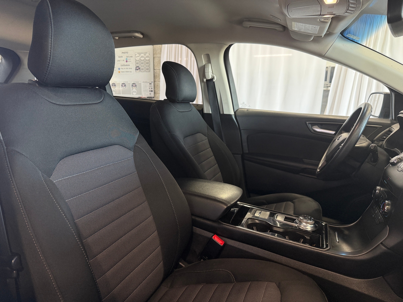 Thumbnail: 2019 Ford Edge - 2