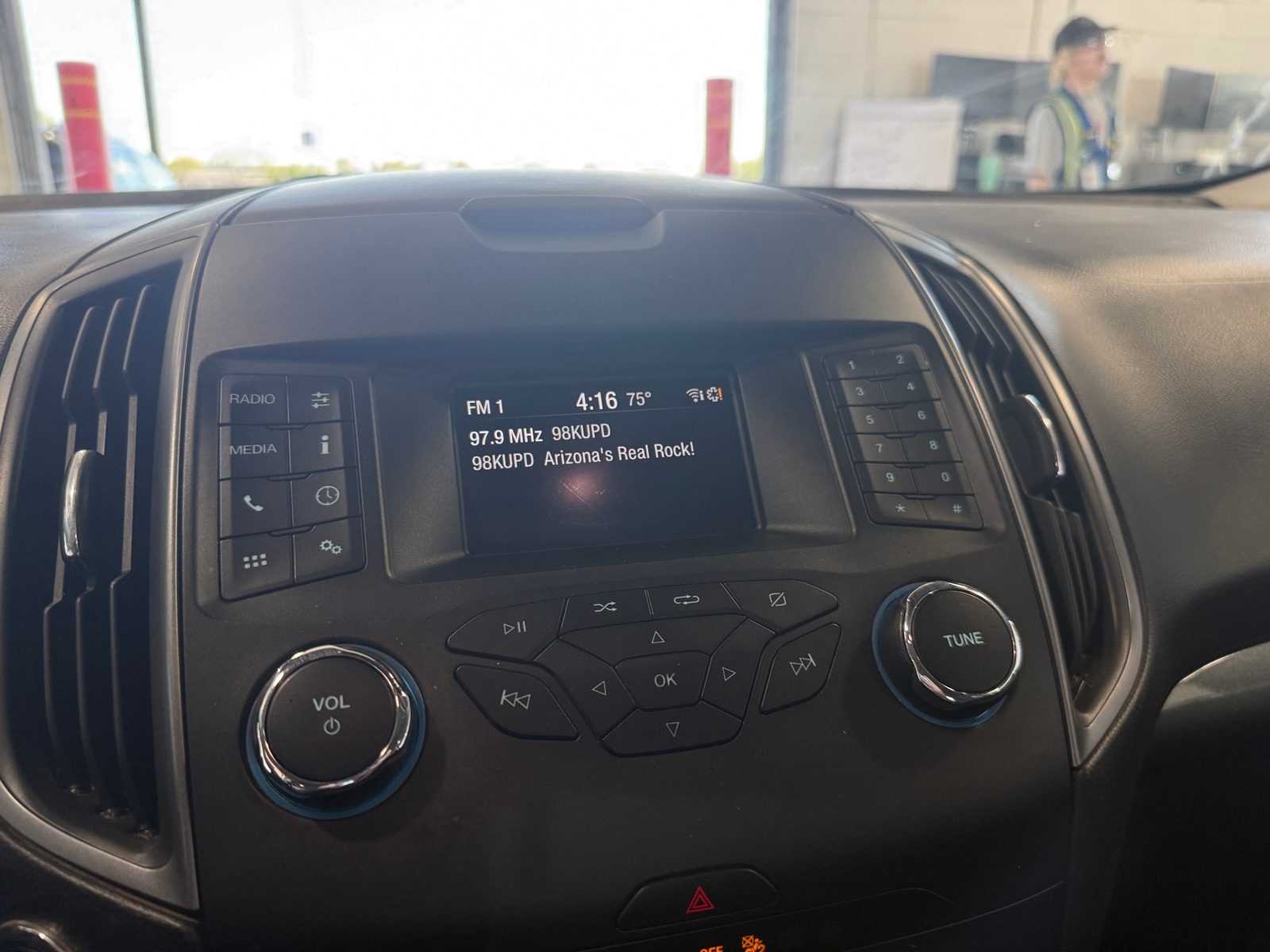 Thumbnail: 2019 Ford Edge - 4