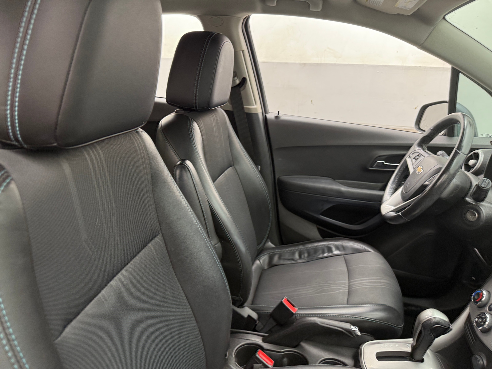 Thumbnail: 2016 Chevrolet Trax - 2