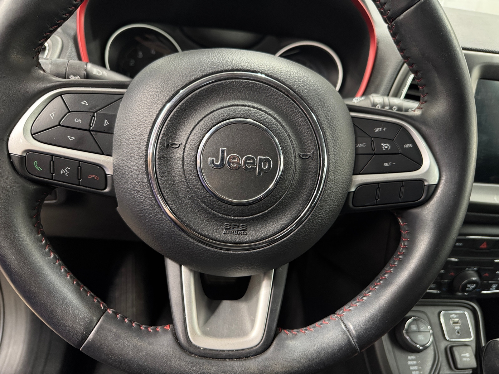 Thumbnail: 2019 Jeep Compass - 4