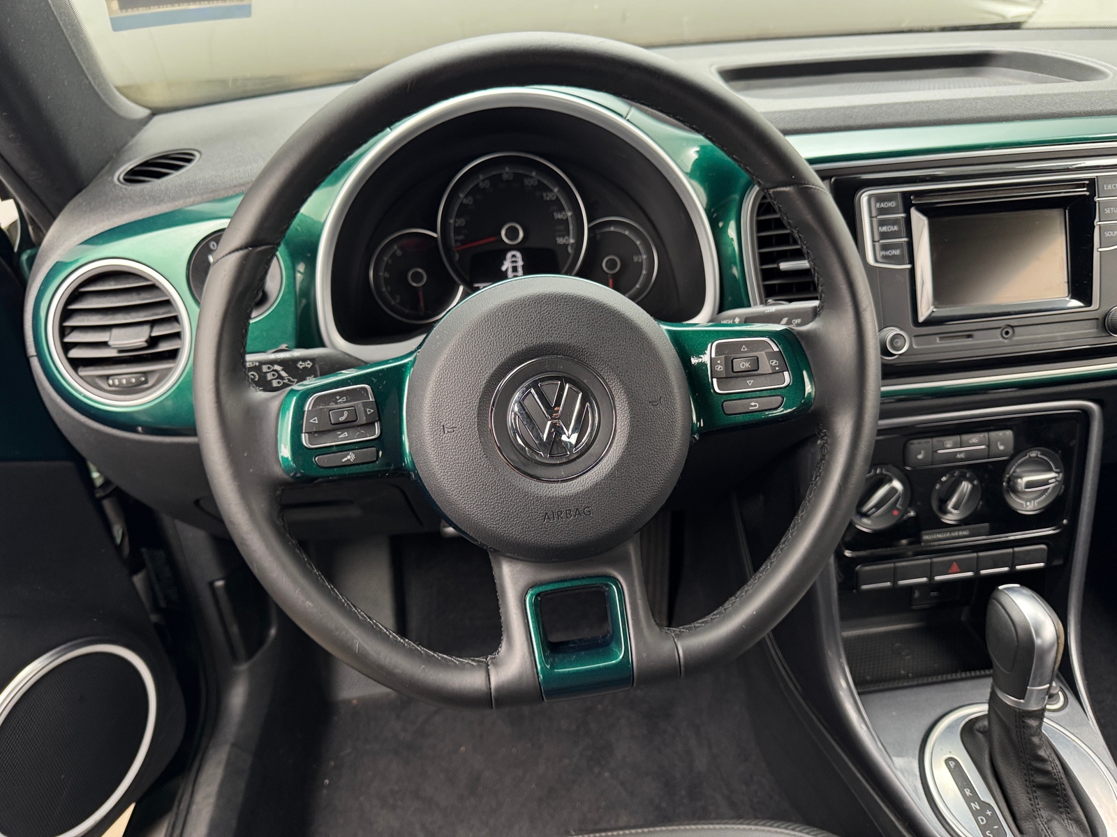 Thumbnail: 2017 Volkswagen Beetle - 5