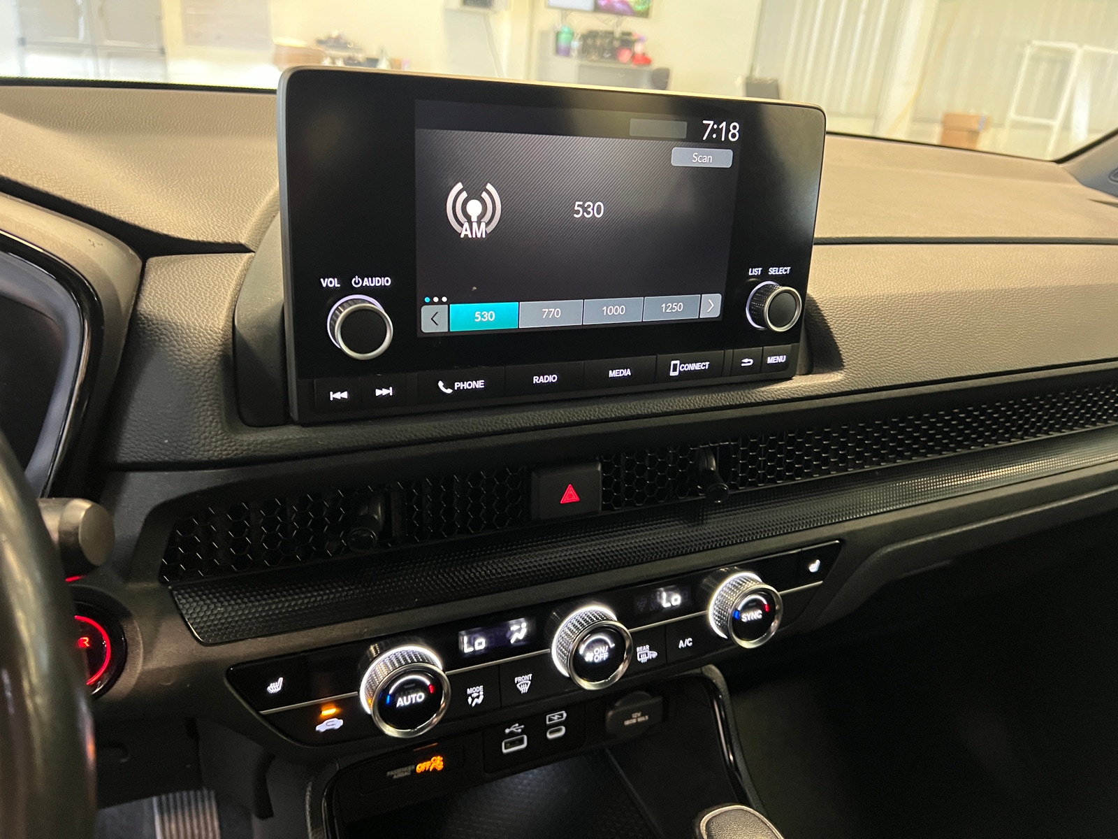 Thumbnail: 2023 Honda CR-V - 4