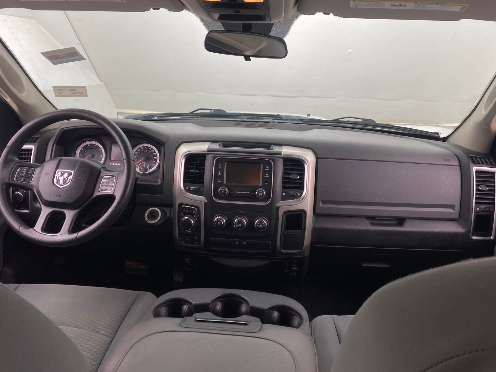 Thumbnail: 2020 RAM 1500 Classic - 3