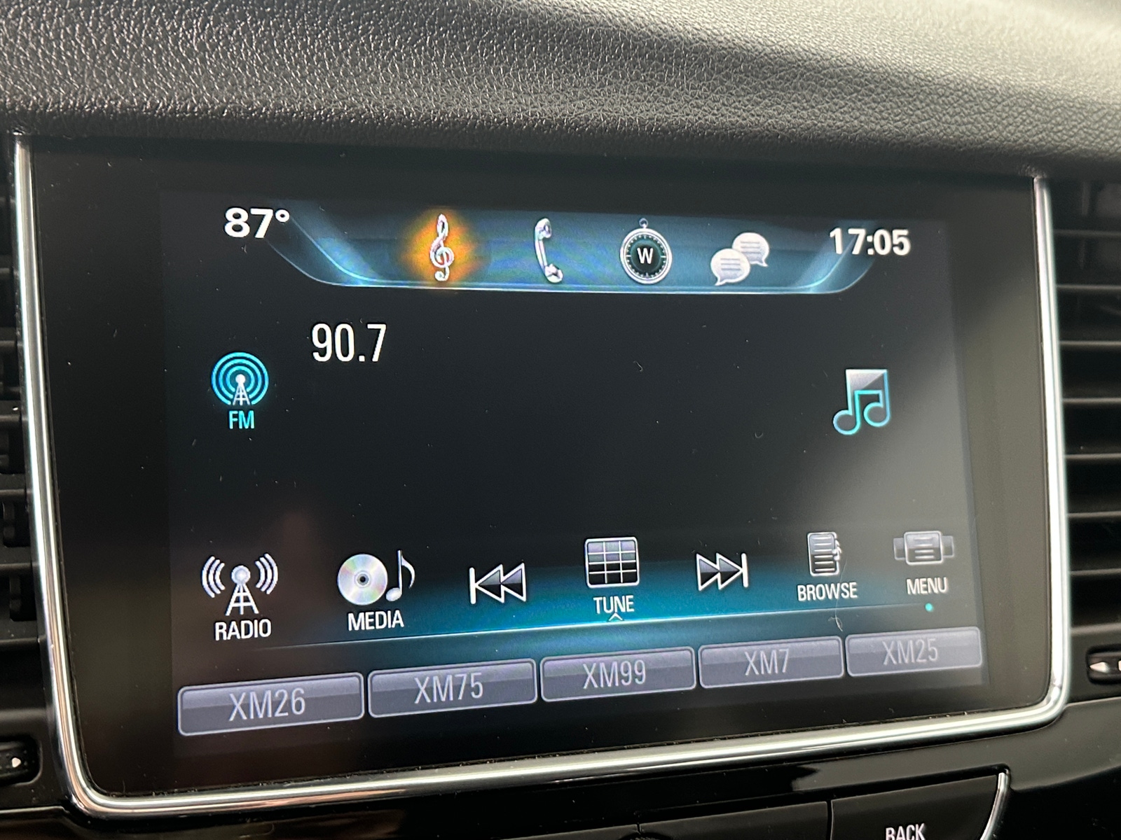 Thumbnail: 2018 Buick Encore - 3