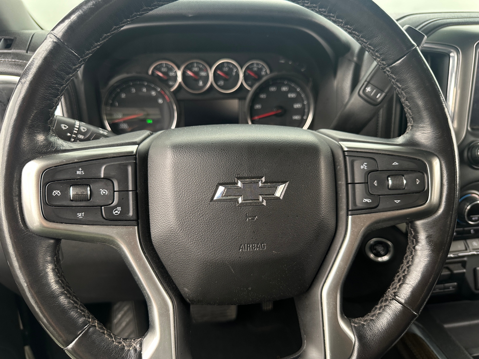 Thumbnail: 2021 Chevrolet Silverado 1500 - 4