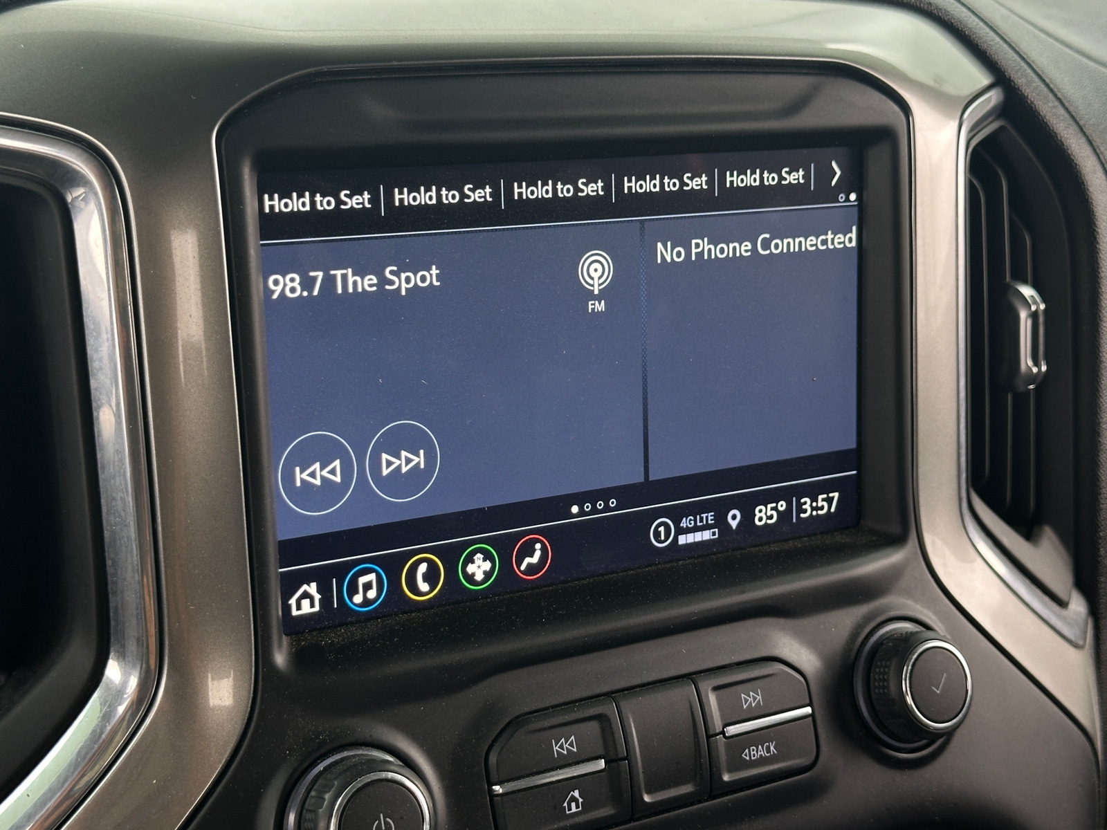 Thumbnail: 2021 Chevrolet Silverado 1500 - 3