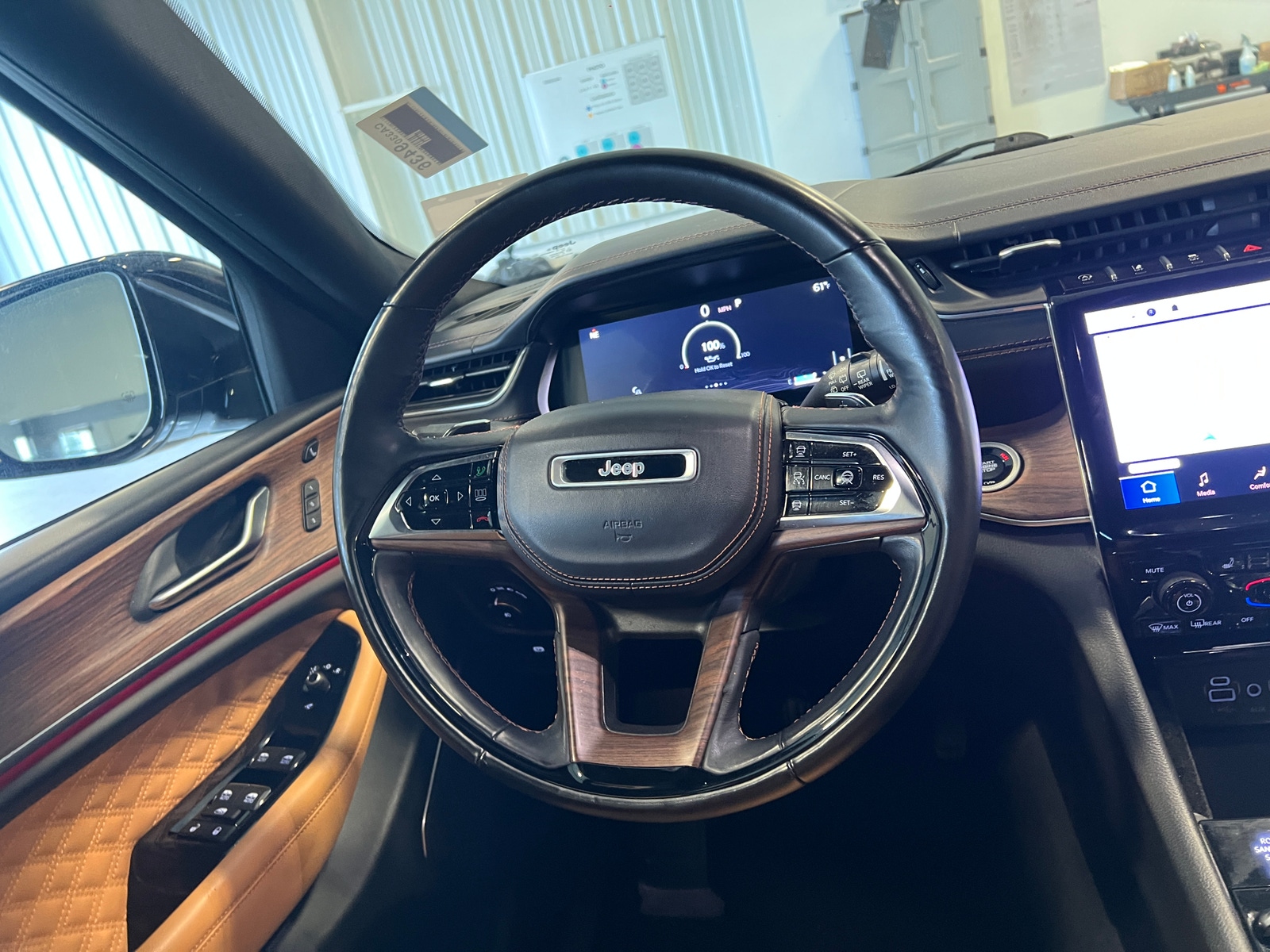 Thumbnail: 2021 Jeep Grand Cherokee L - 4