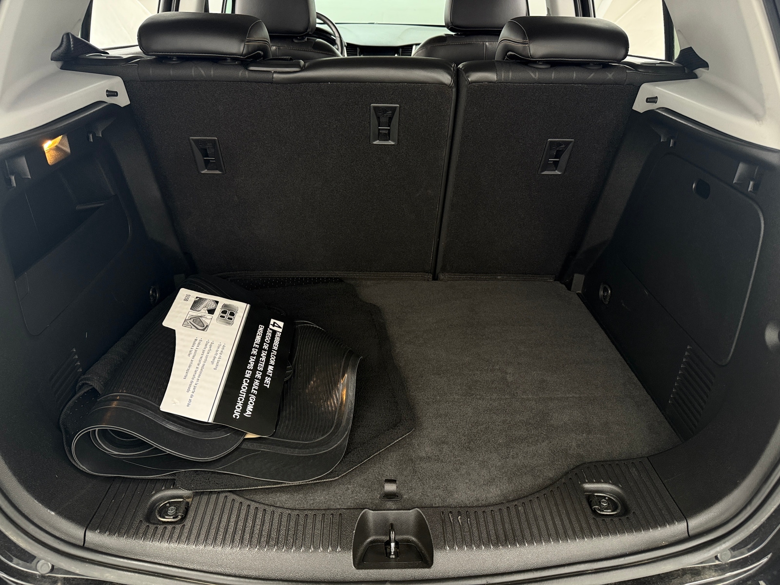 Thumbnail: 2017 Chevrolet Trax - 7