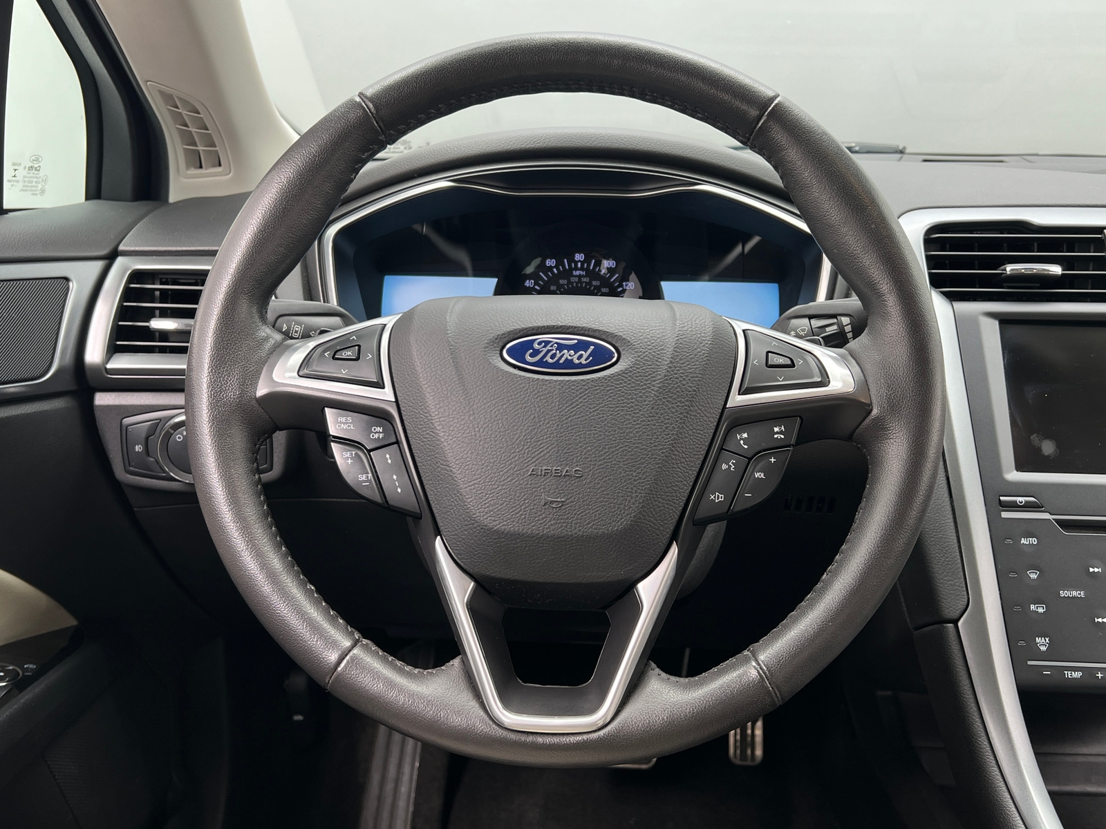 Thumbnail: 2015 Ford Fusion - 4