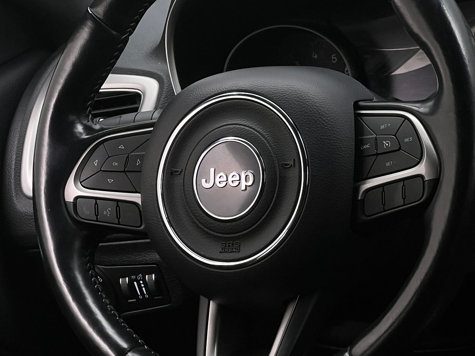 Thumbnail: 2021 Jeep Compass - 4