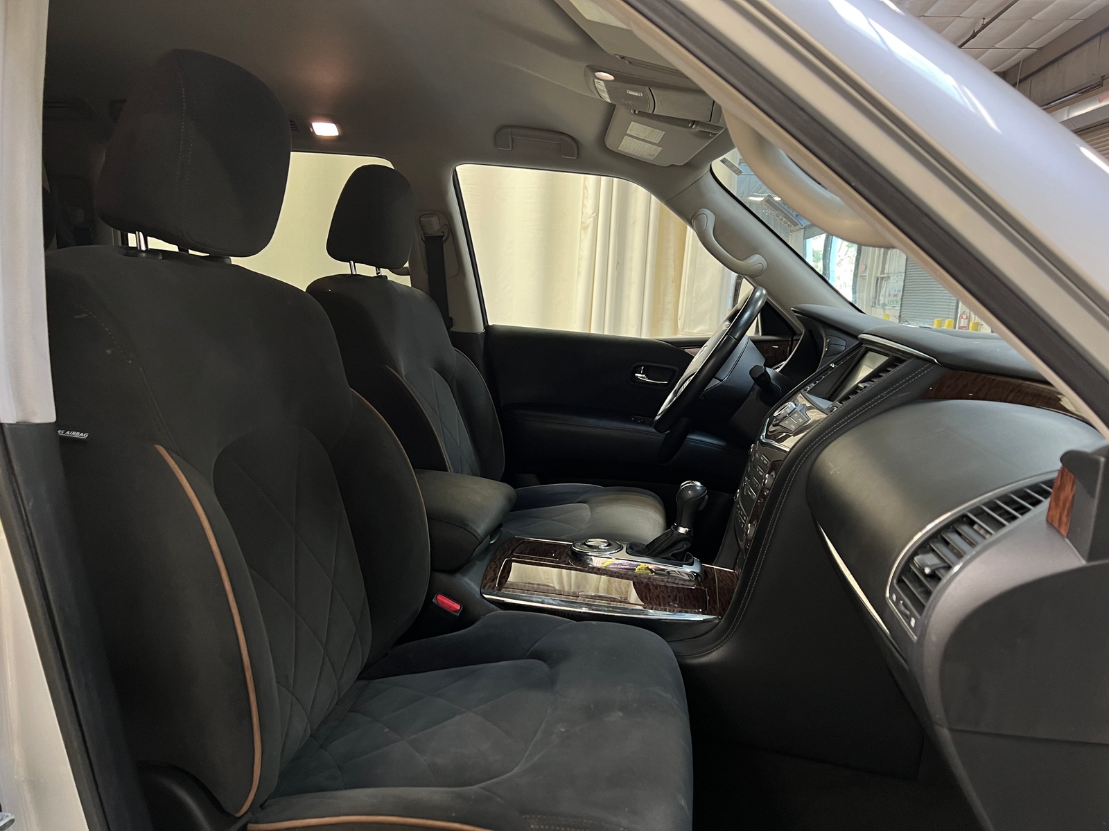 Thumbnail: 2020 Nissan Armada - 2