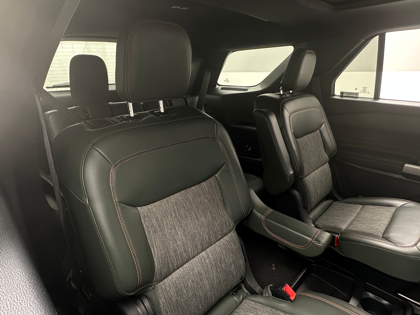 Thumbnail: 2021 Ford Explorer - 6