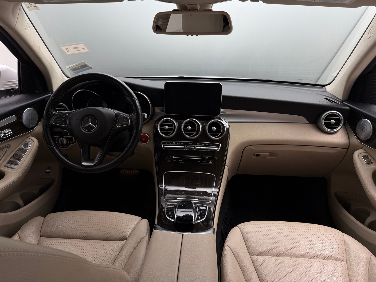 Thumbnail: 2017 Mercedes-Benz GLC - 2