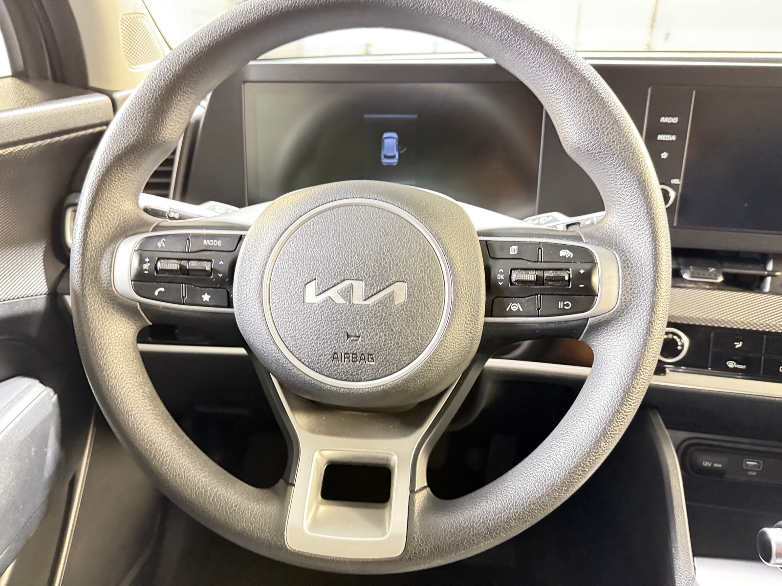 Thumbnail: 2023 Kia Sportage - 5