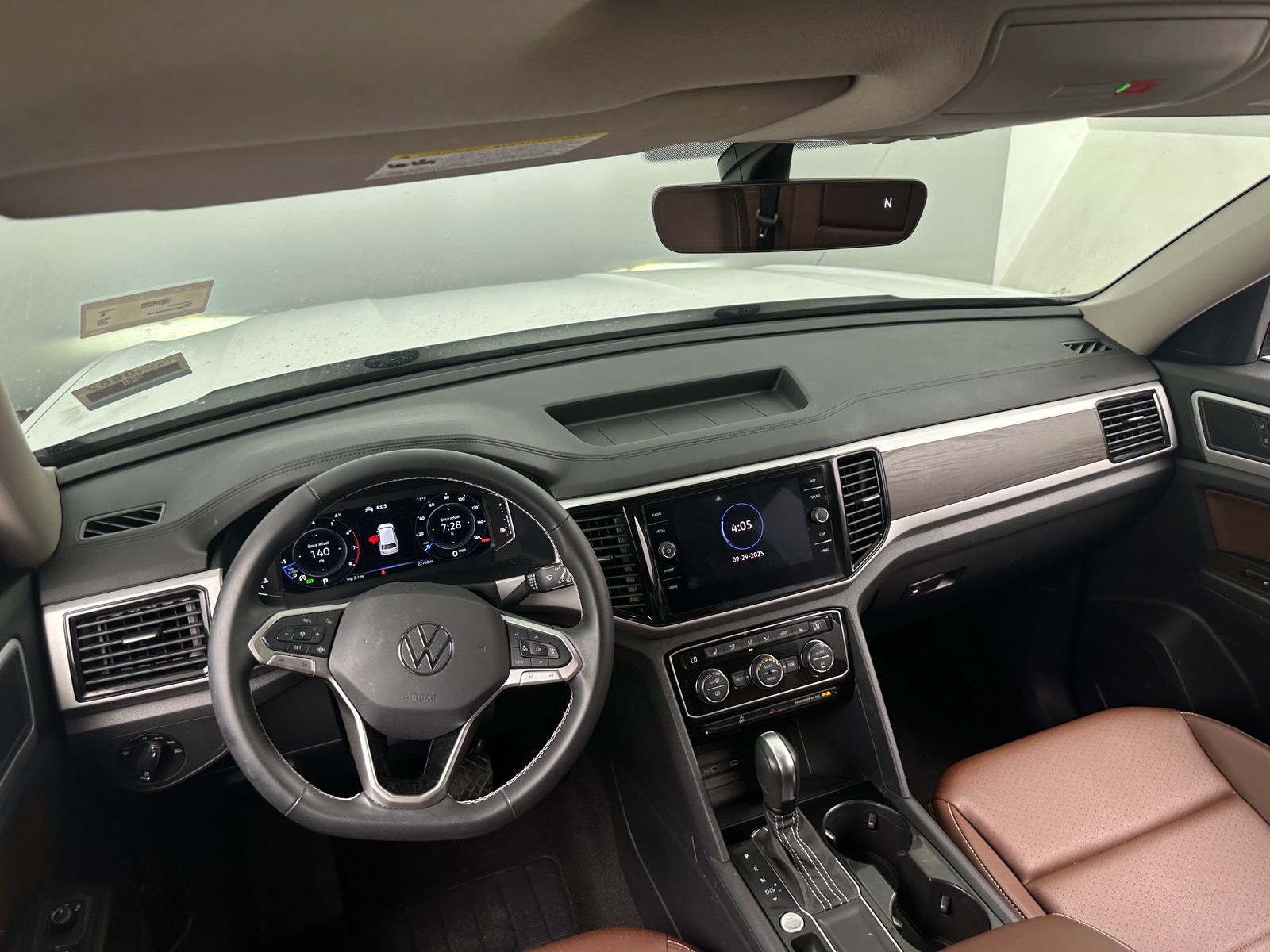Thumbnail: 2022 Volkswagen Atlas - 2