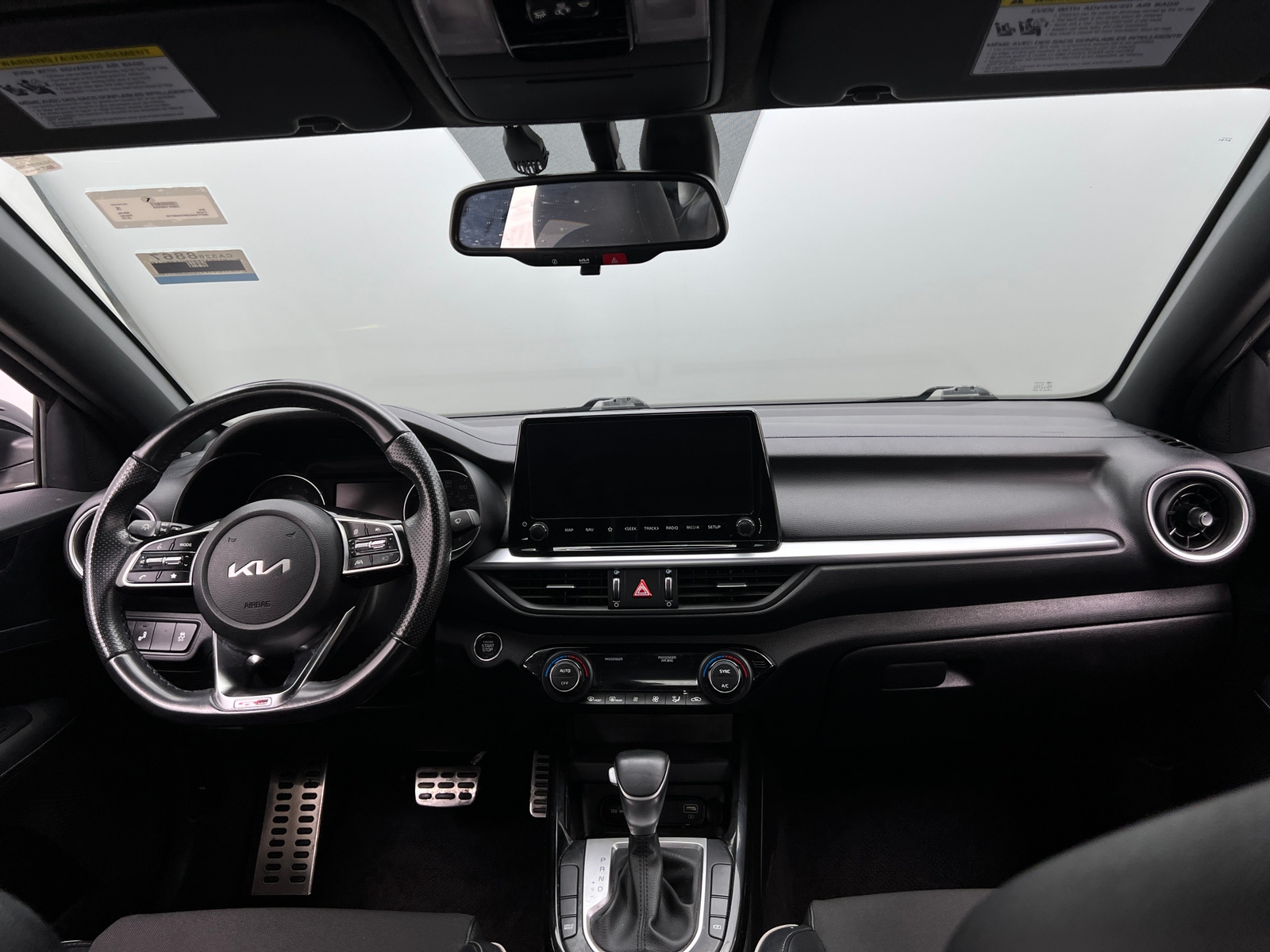 Thumbnail: 2023 Kia Forte - 3
