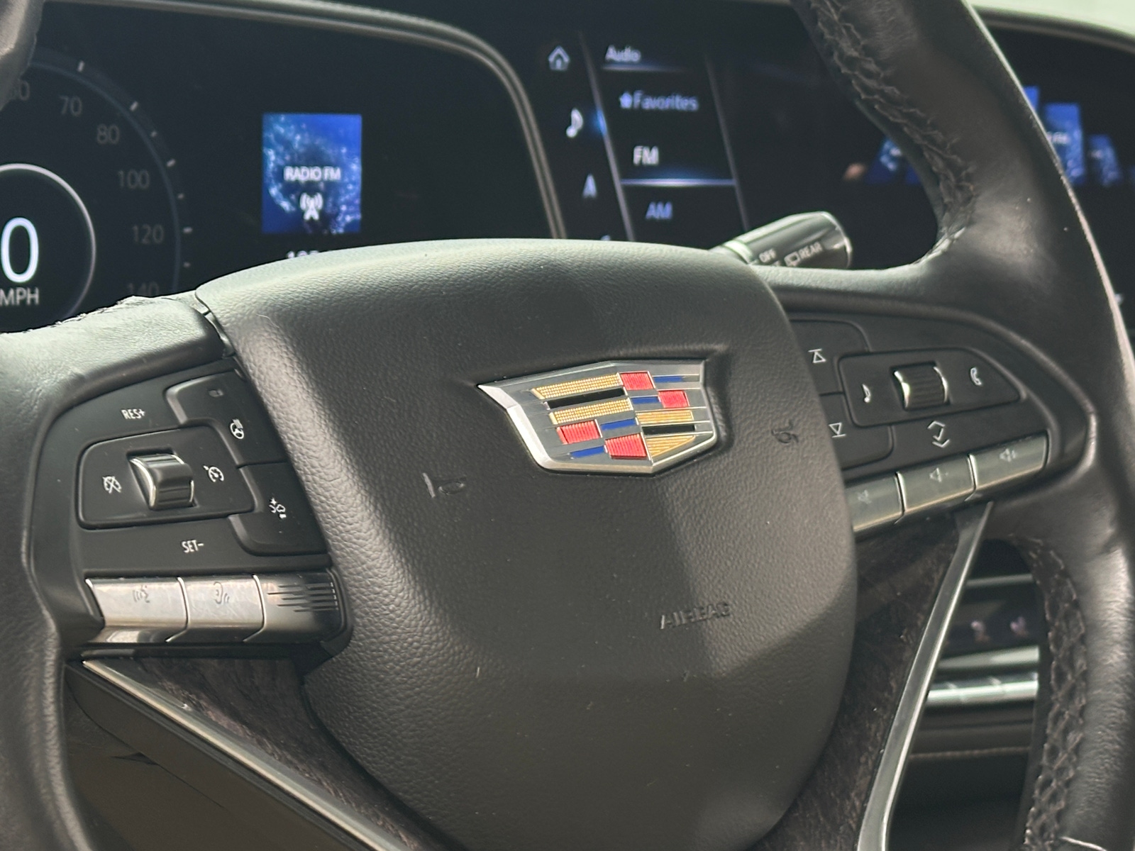 Thumbnail: 2022 Cadillac Escalade - 4