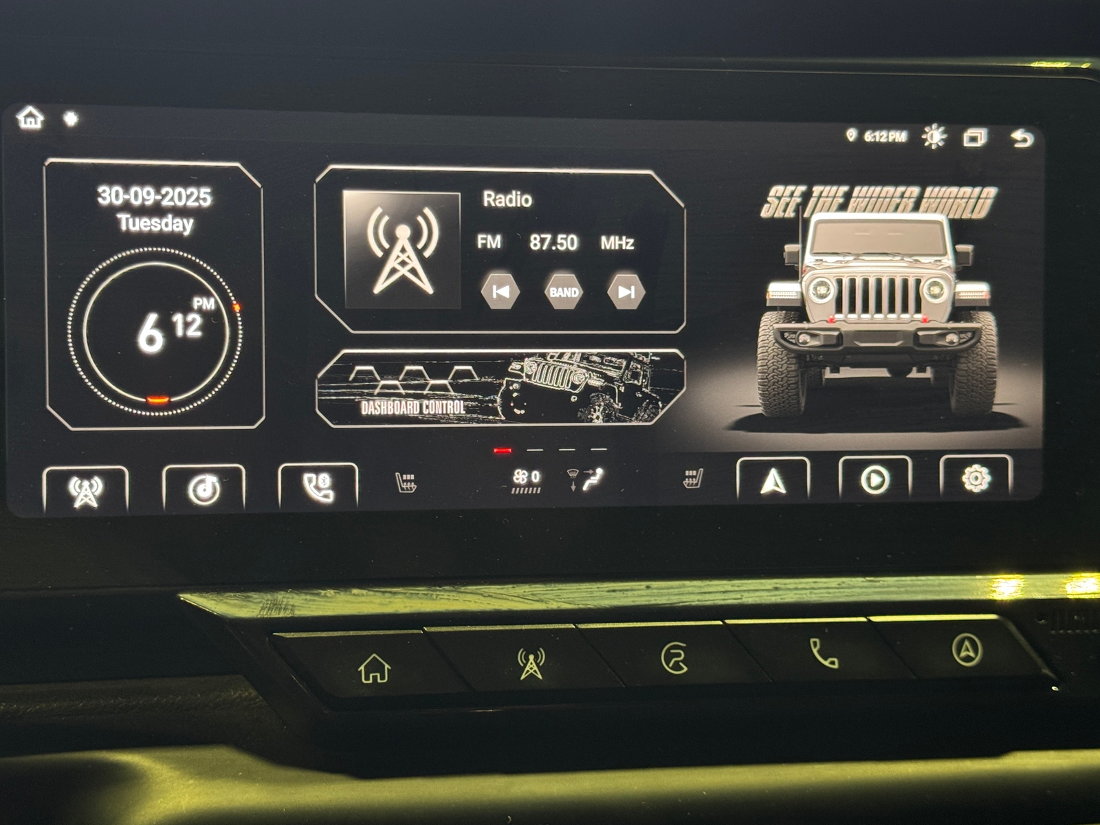 Thumbnail: 2021 Jeep Gladiator - 4
