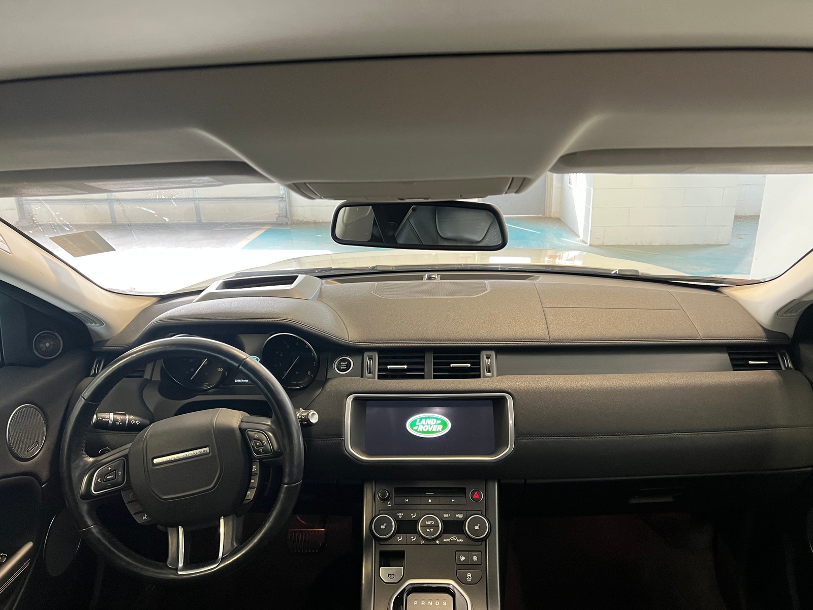 Thumbnail: 2019 Land Rover Range Rover Evoque - 2