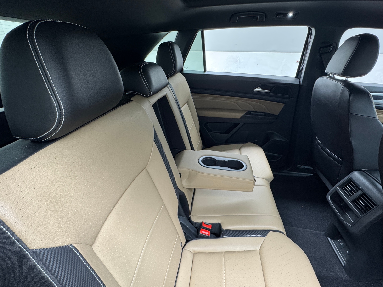 Thumbnail: 2021 Volkswagen Atlas - 5