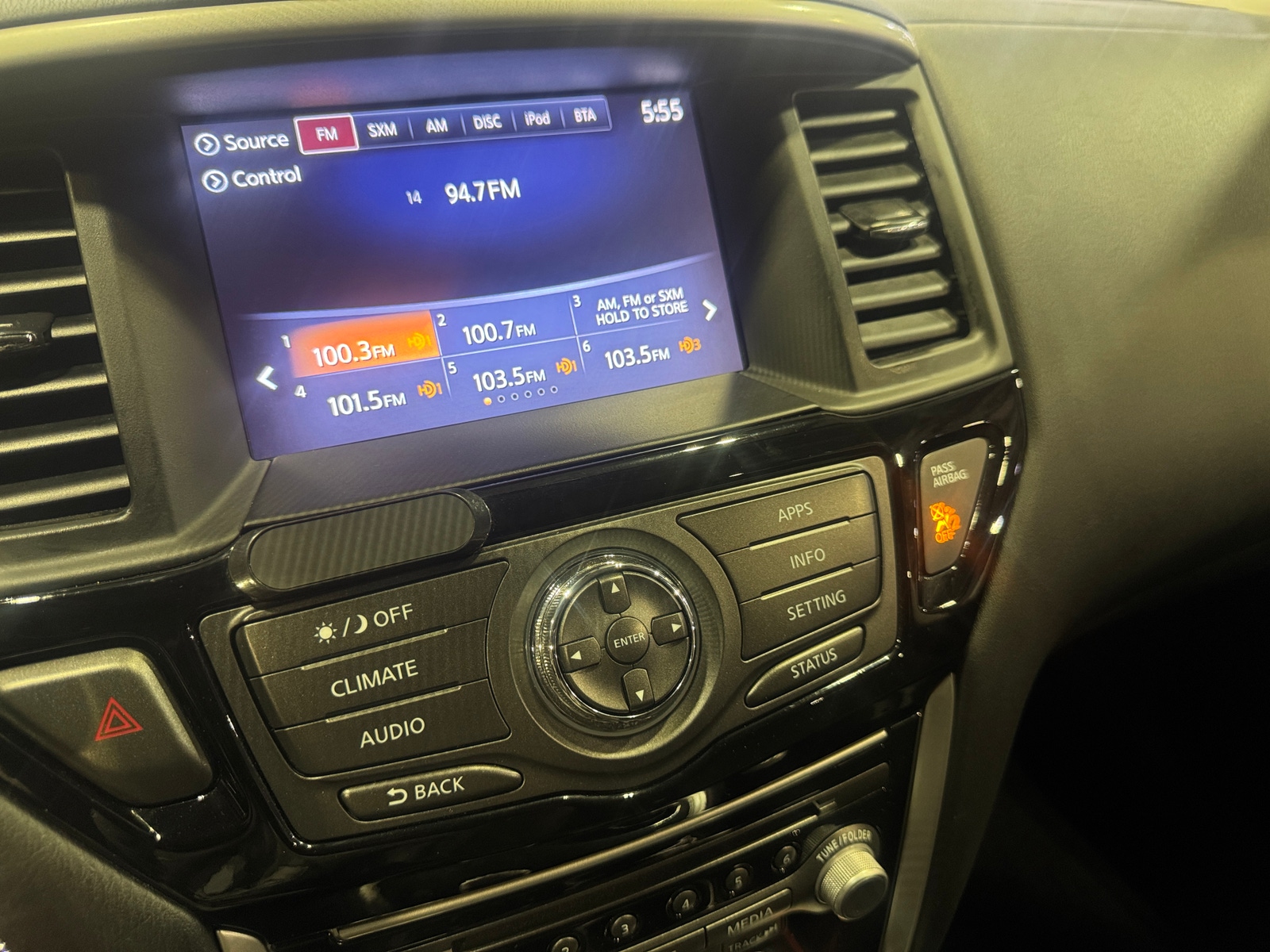 Thumbnail: 2019 Nissan Pathfinder - 4