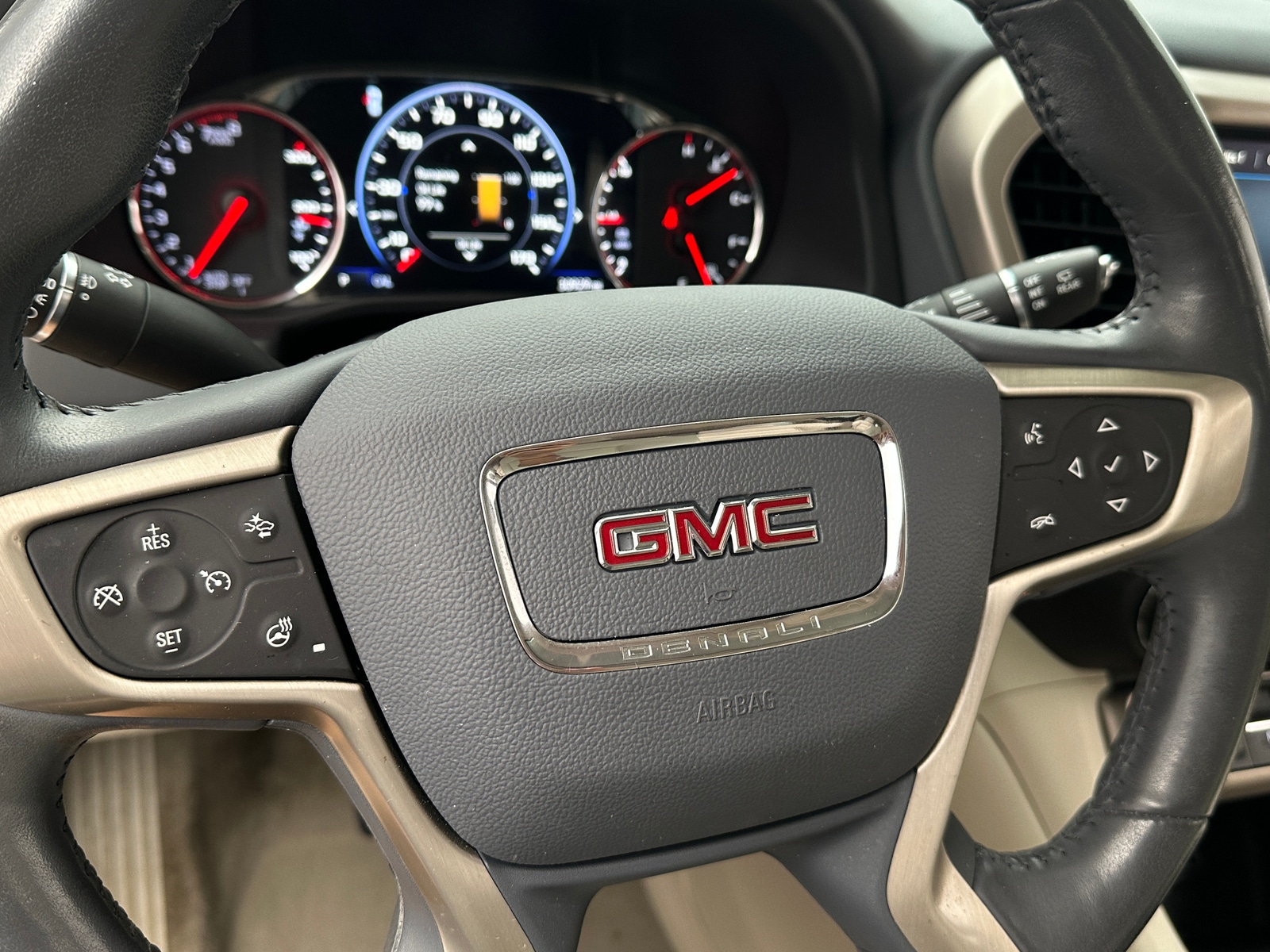 Thumbnail: 2021 GMC Acadia - 4