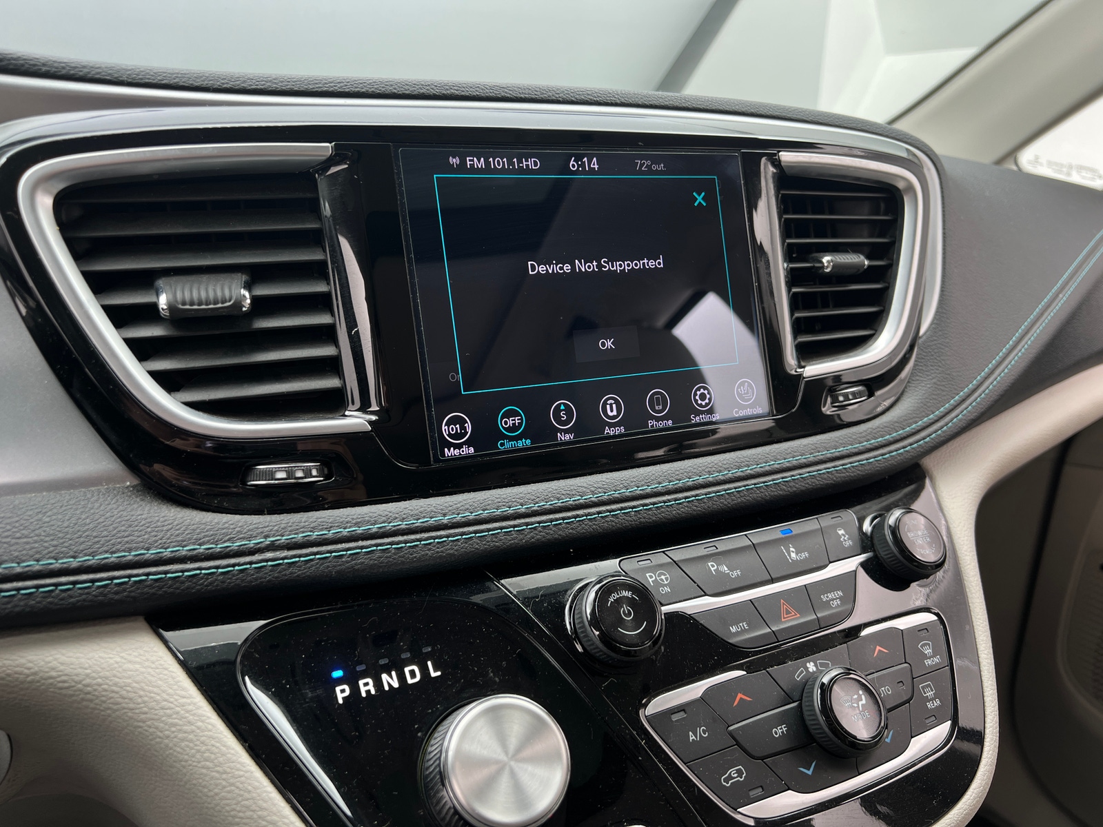 Thumbnail: 2020 Chrysler Pacifica - 3