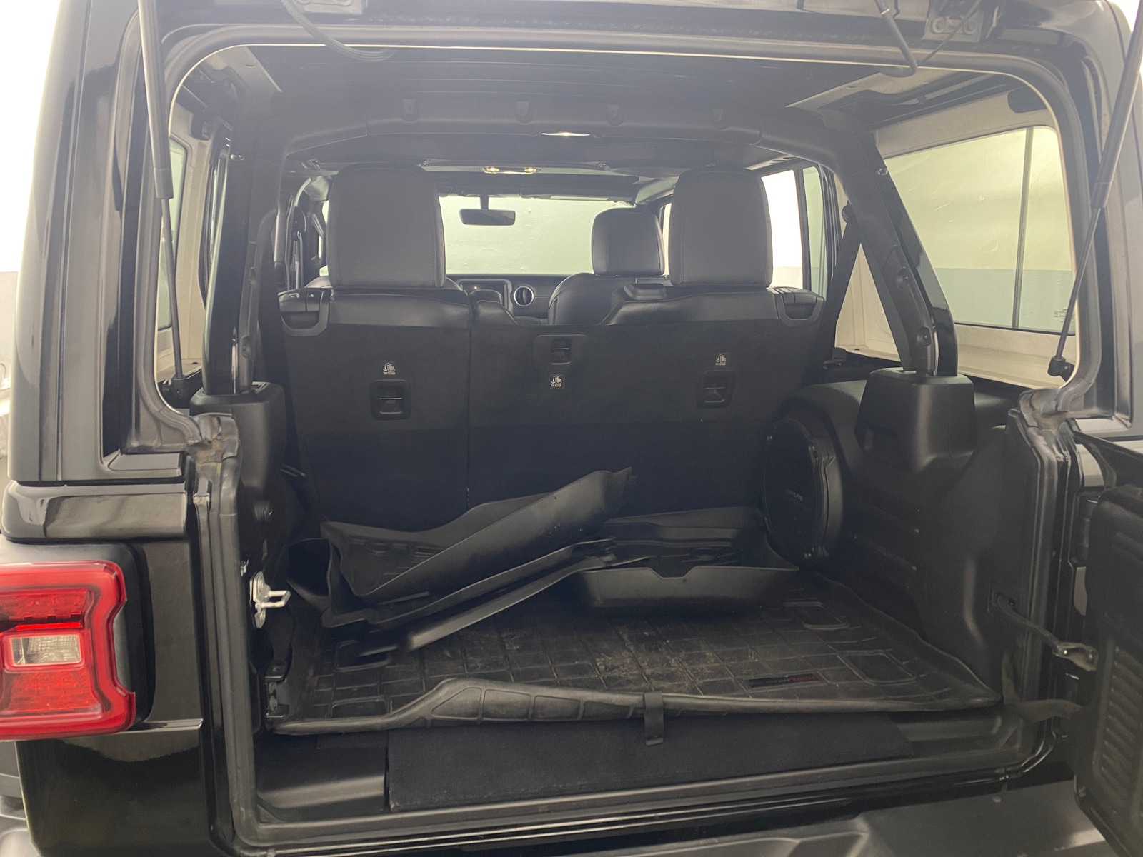 Thumbnail: 2020 Jeep Wrangler - 7