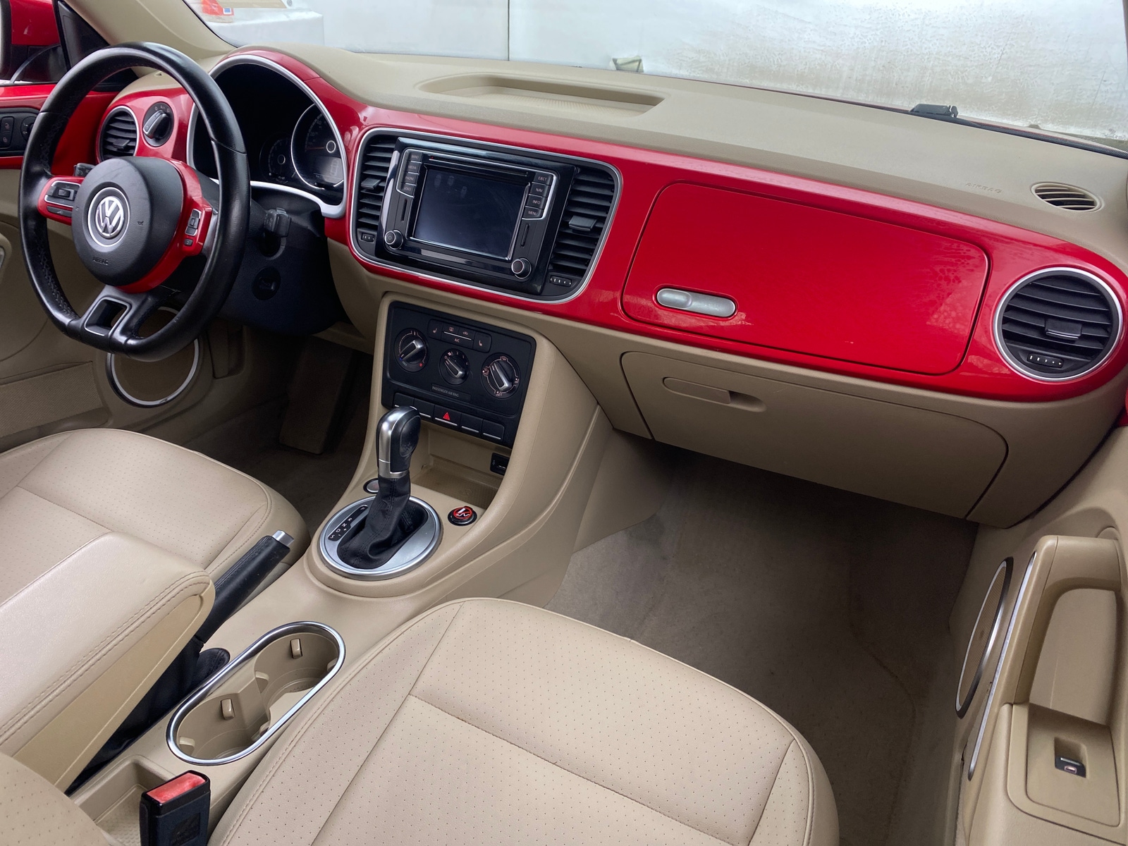 Thumbnail: 2016 Volkswagen Beetle - 3