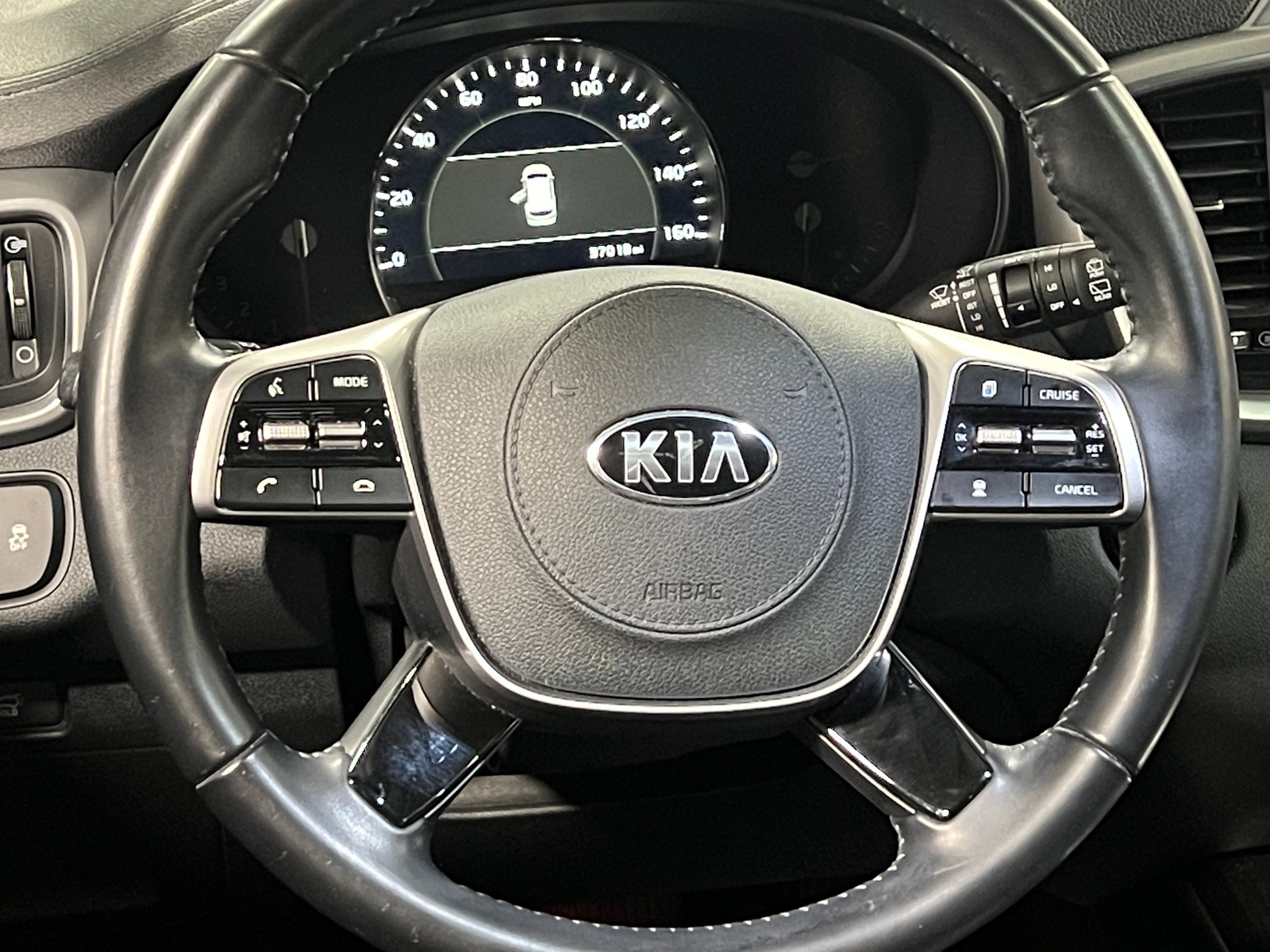 Thumbnail: 2020 Kia Sorento - 4