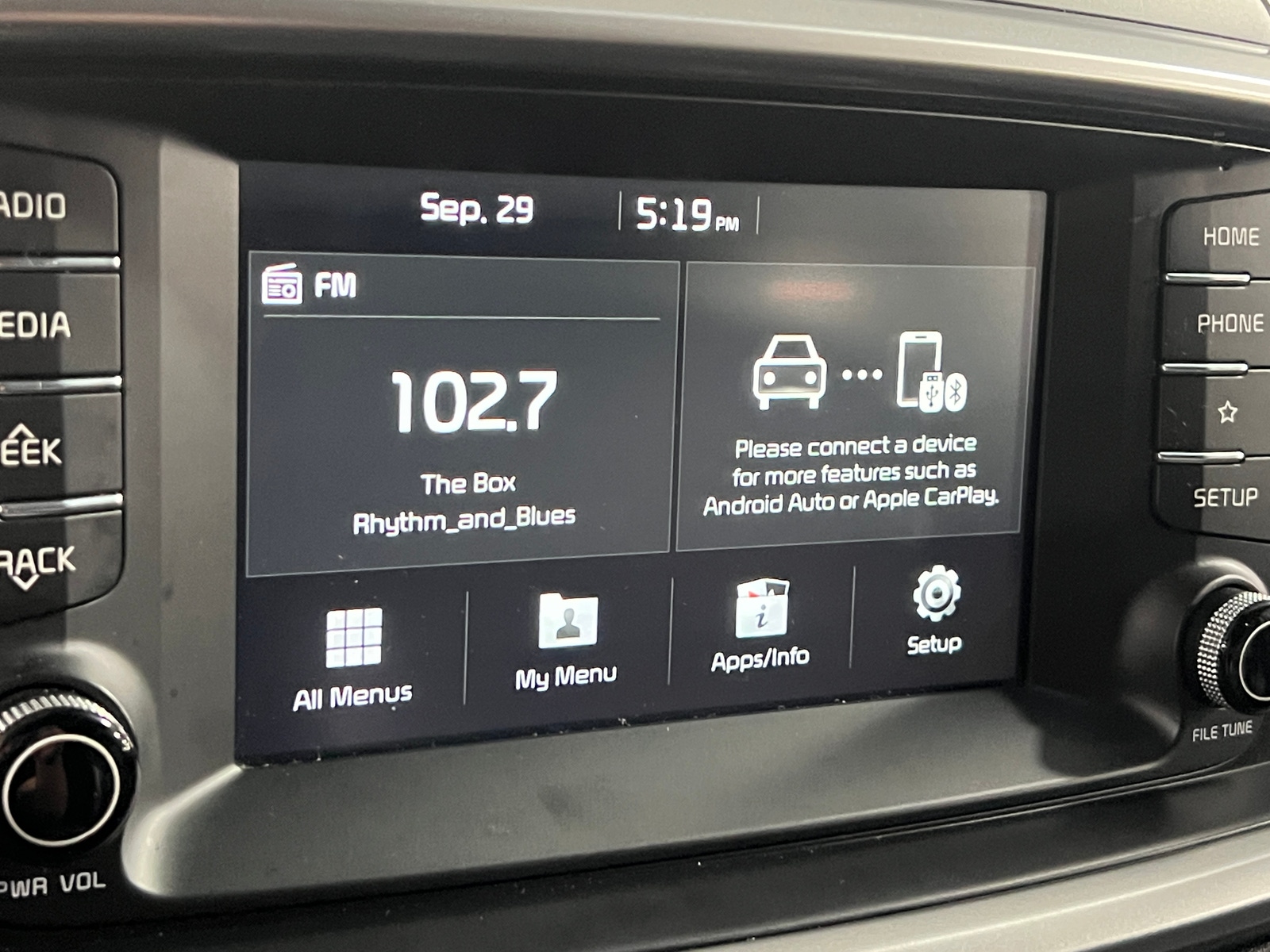 Thumbnail: 2020 Kia Sorento - 3