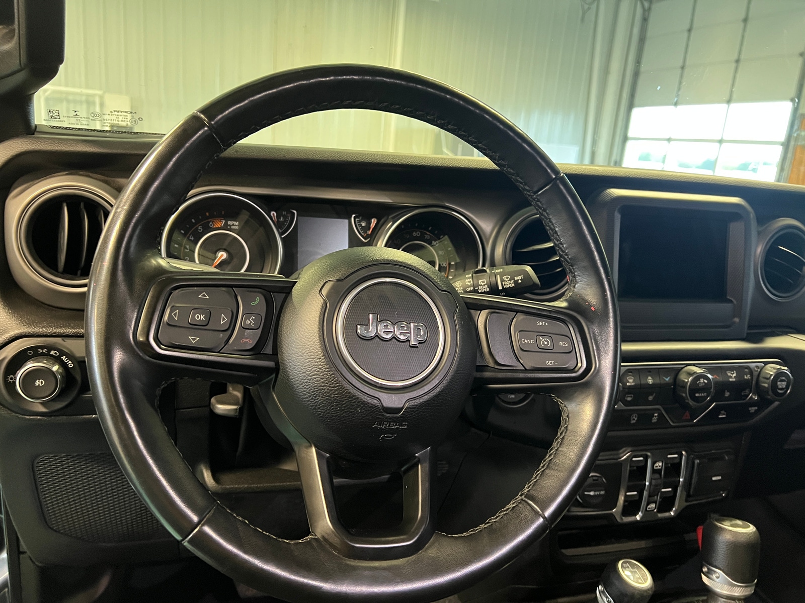 Thumbnail: 2022 Jeep Wrangler - 5