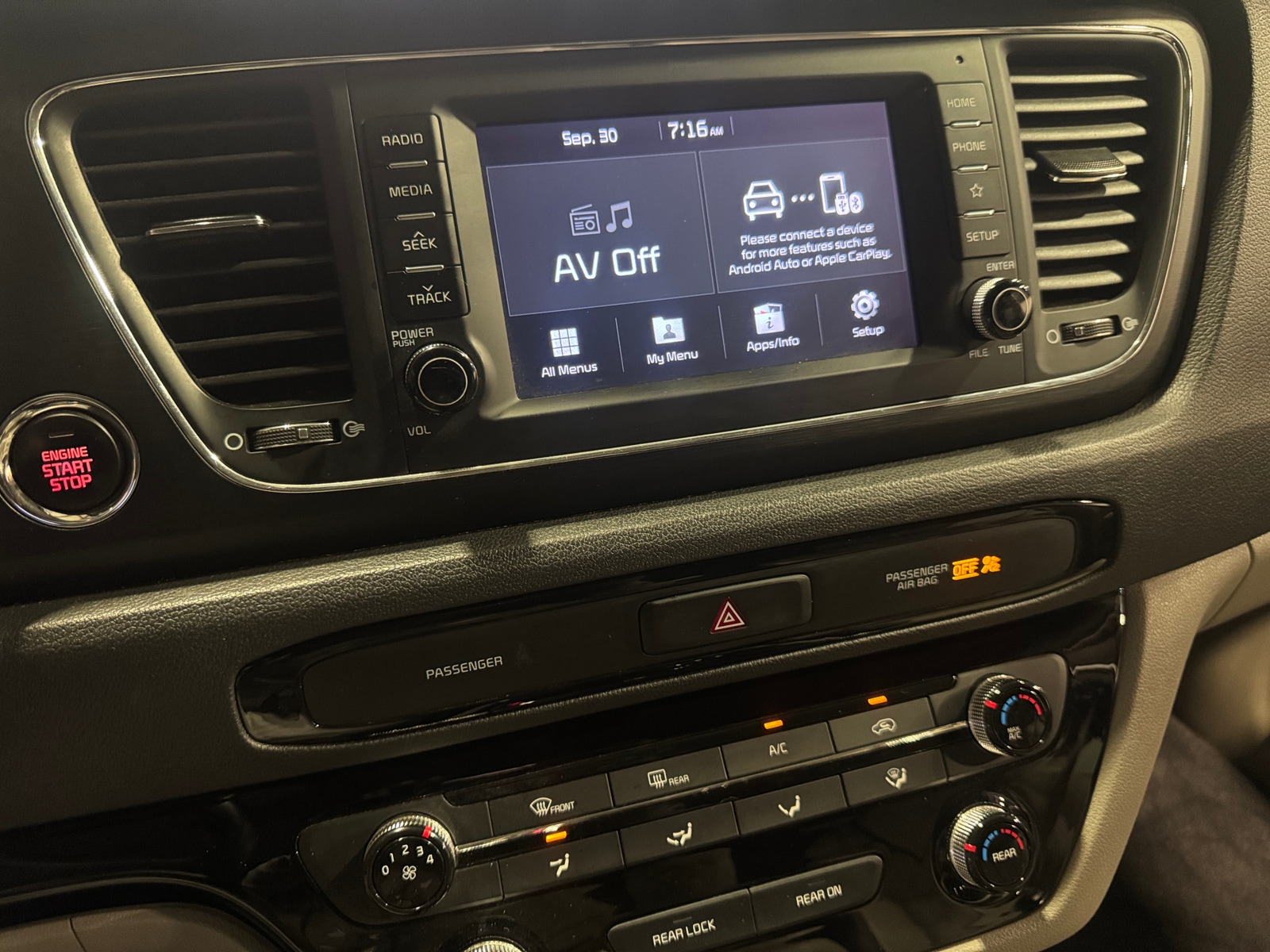 Thumbnail: 2019 Kia Sedona - 3