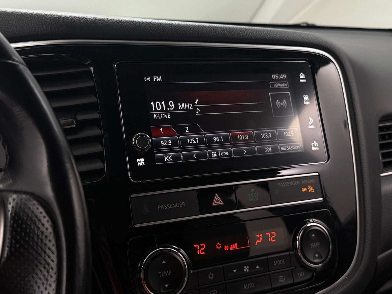 Thumbnail: 2019 Mitsubishi Outlander - 3