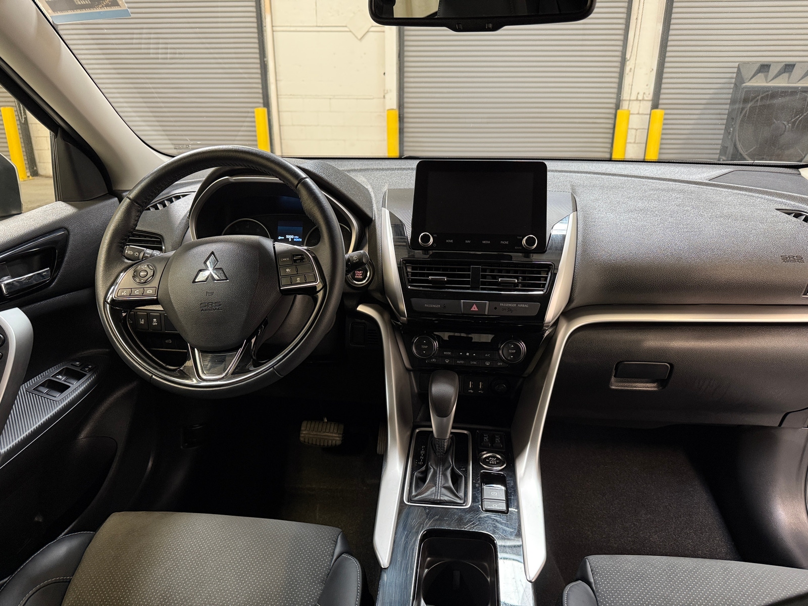 Thumbnail: 2025 Mitsubishi Eclipse Cross - 3