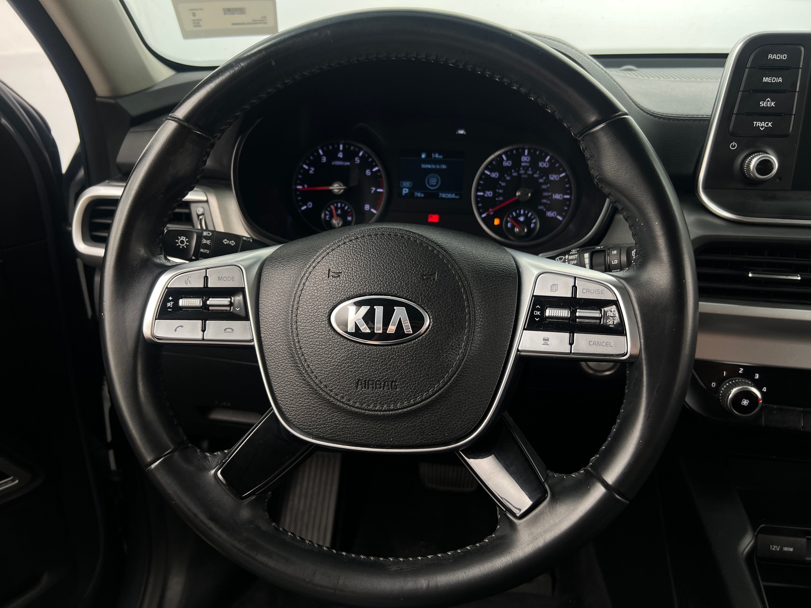Thumbnail: 2020 Kia Telluride - 4