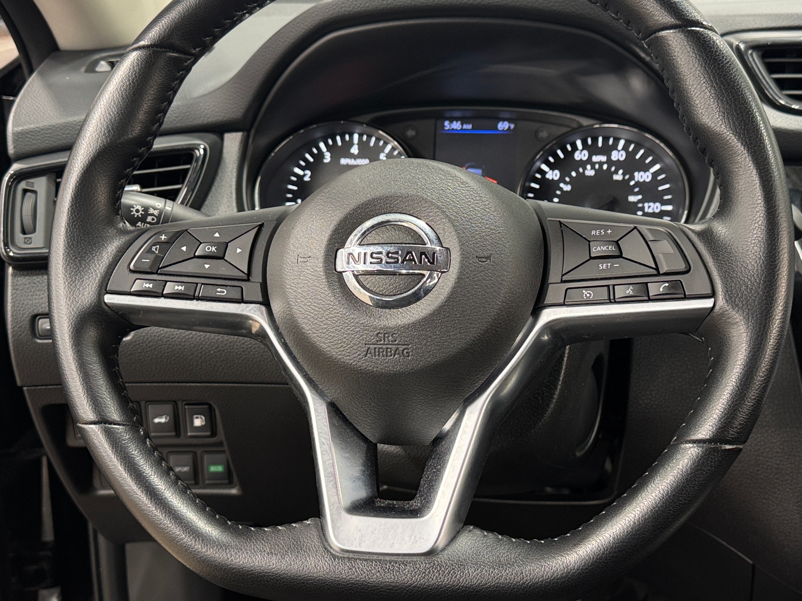 Thumbnail: 2020 Nissan Rogue - 5