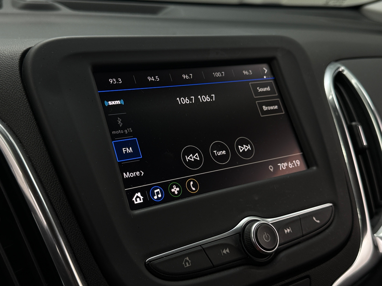 Thumbnail: 2020 Chevrolet Equinox - 4