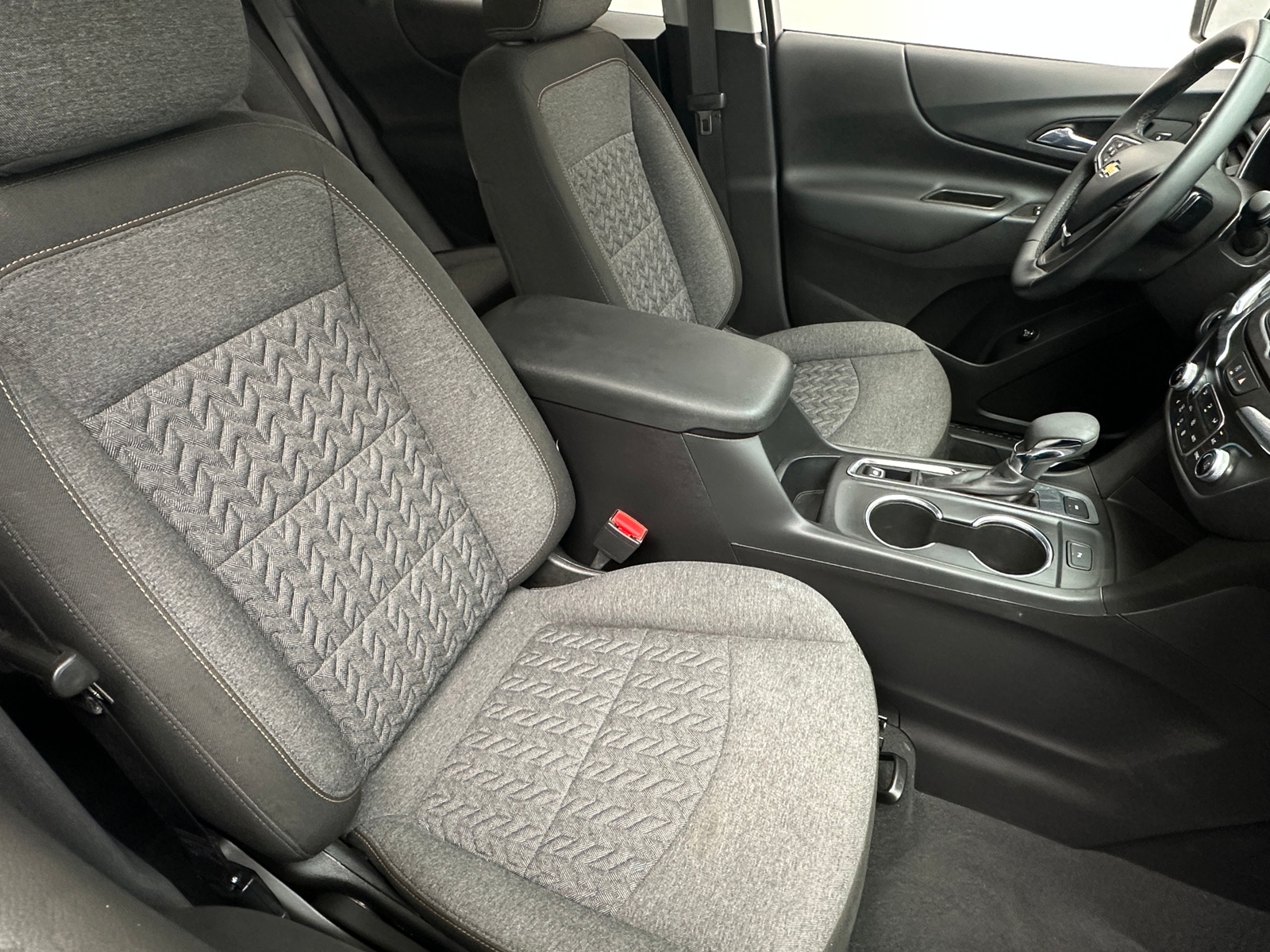 Thumbnail: 2023 Chevrolet Equinox - 2