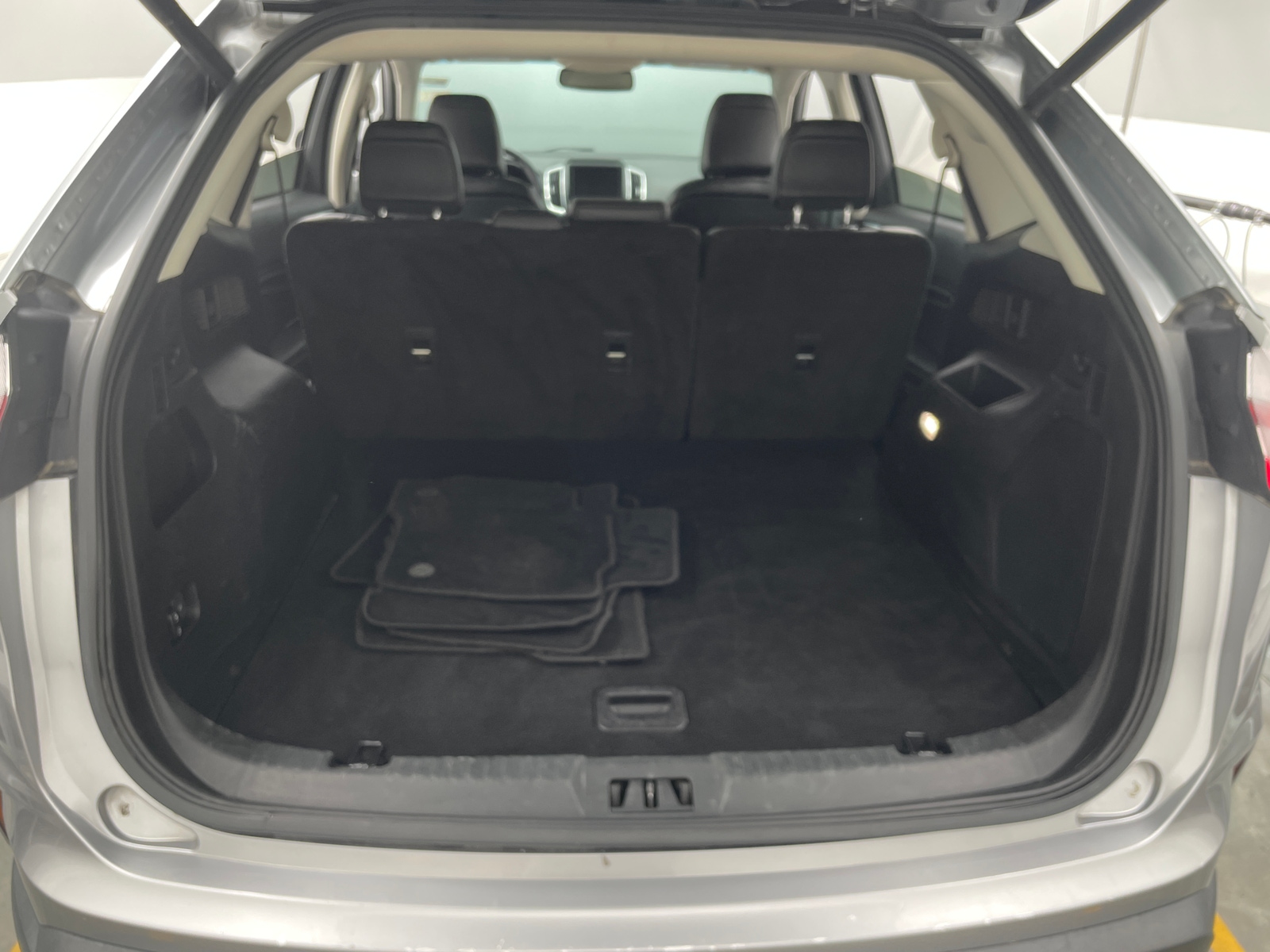 Thumbnail: 2023 Ford Edge - 6