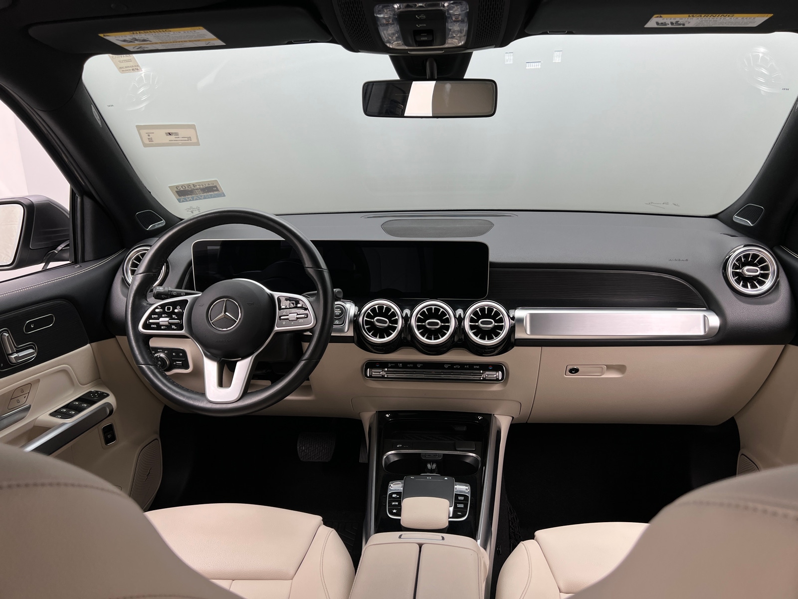 Thumbnail: 2020 Mercedes-Benz GLB - 2