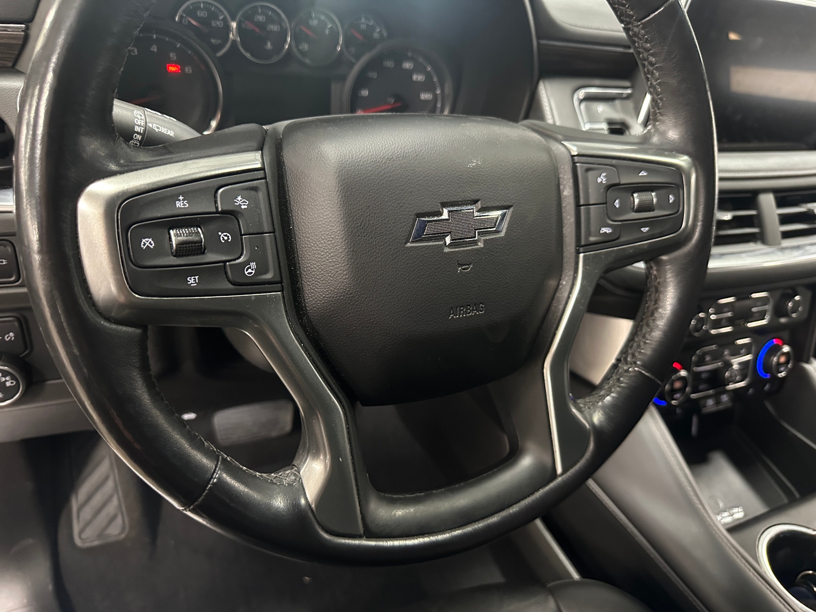 Thumbnail: 2021 Chevrolet Tahoe - 4