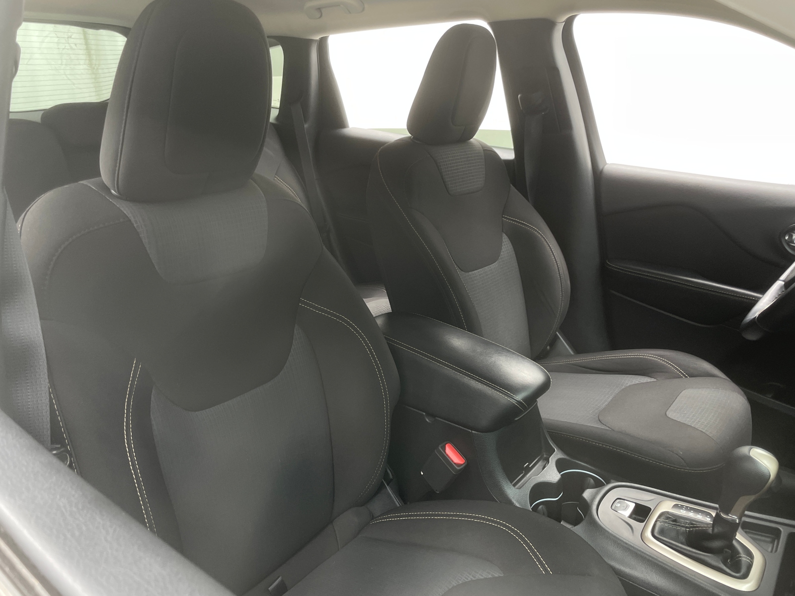 Thumbnail: 2016 Jeep Cherokee - 2