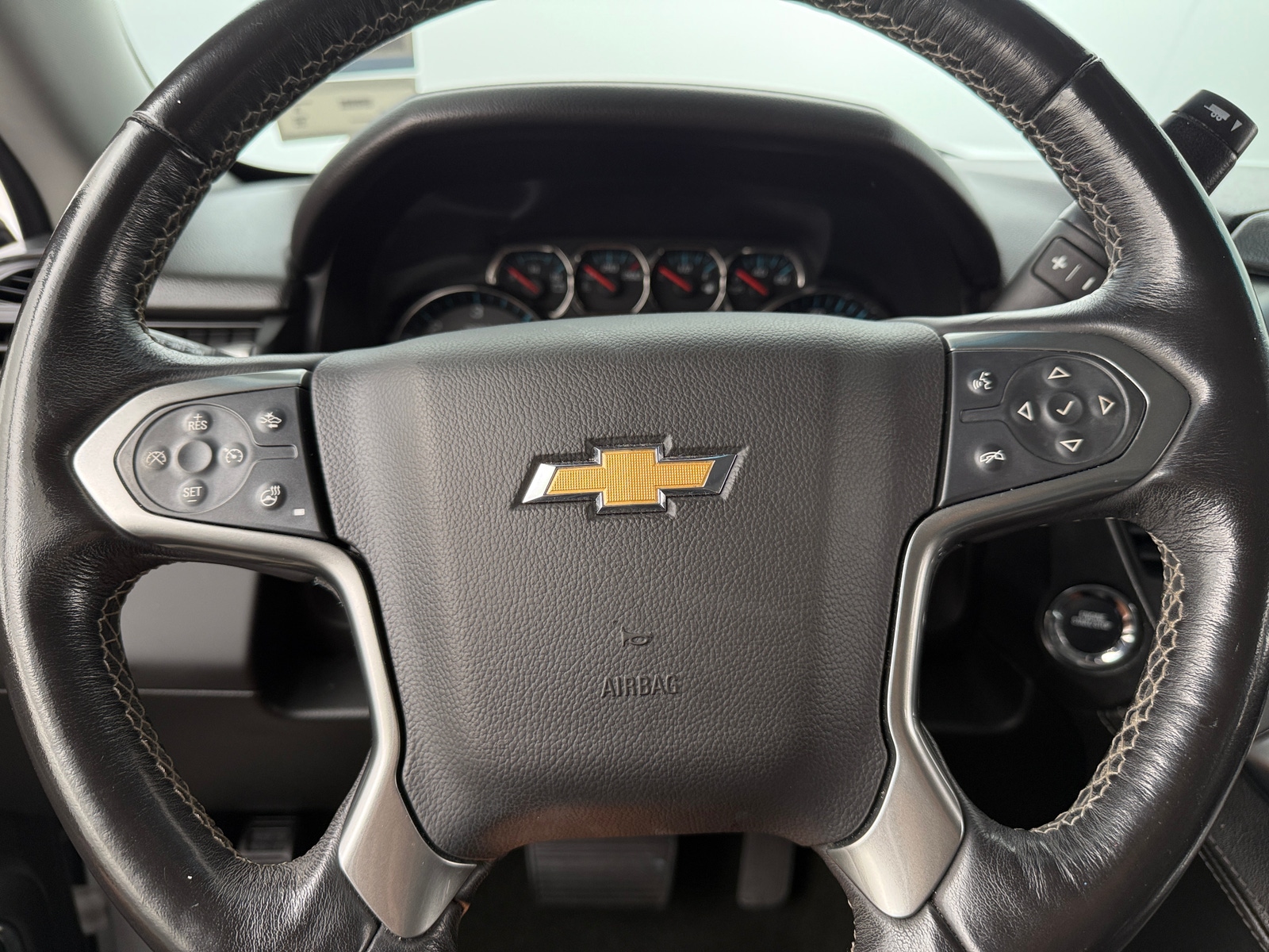 Thumbnail: 2018 Chevrolet Suburban - 4